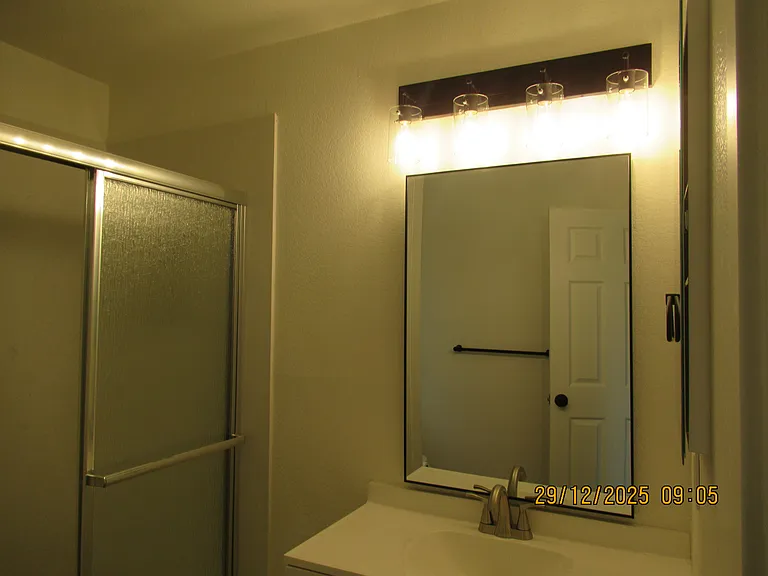 2 bed, 2.0 bath, 980 sqft, $2,200 — Photo 22
