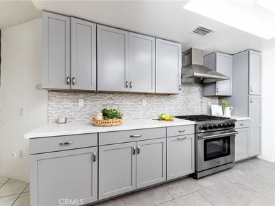 11566 Wyandotte St, North Hollywood, CA, 91605