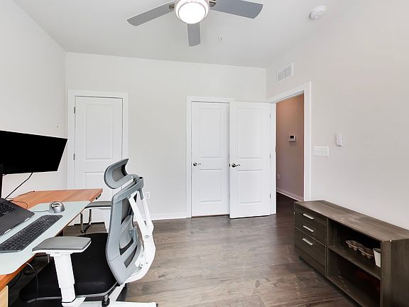 5th image of 16212 Bushwick Pl