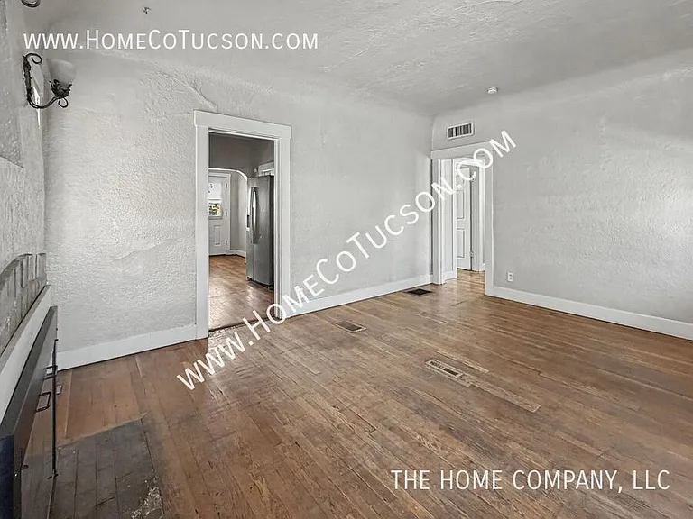 544 E Speedway Blvd — Photo 4