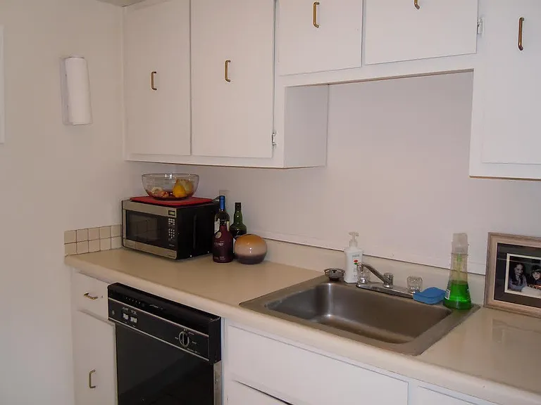 3240 Iris Ave — Photo 9