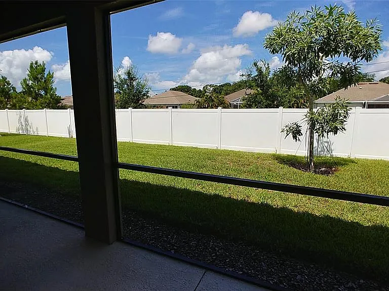 7013 Island Queen Ct — Photo 17