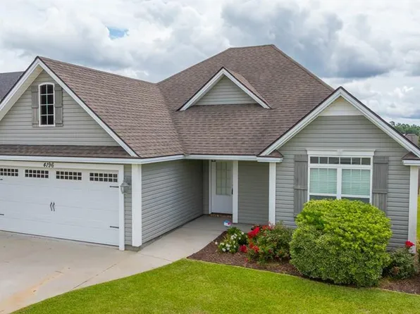 4196 Shadow Garden Dr, Hahira, GA 31632