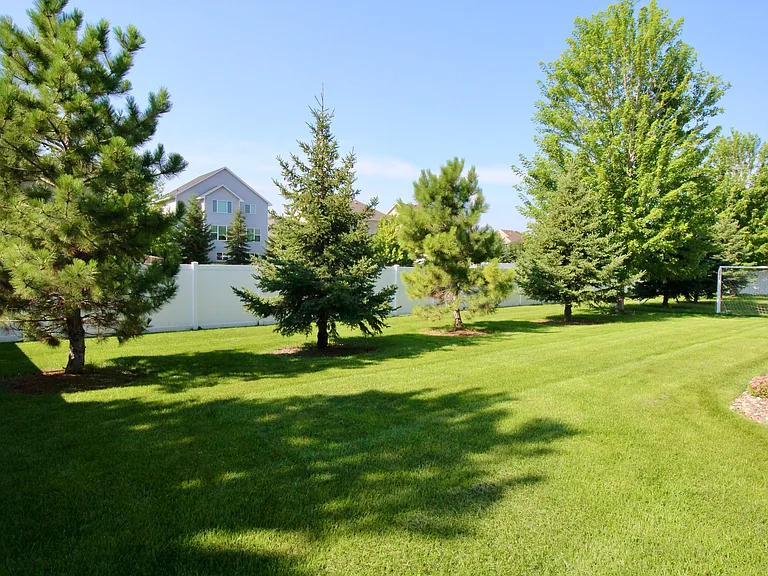 15672 Fairchild Way — Photo 46