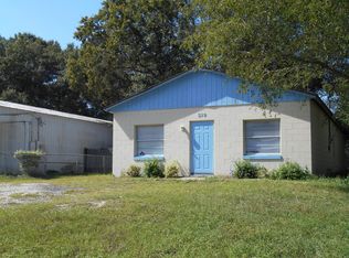 610 S Spring Garden Ave, Deland, FL 32720