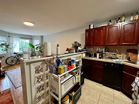 Rented by JB Mac Real Estate Inc. | media 27