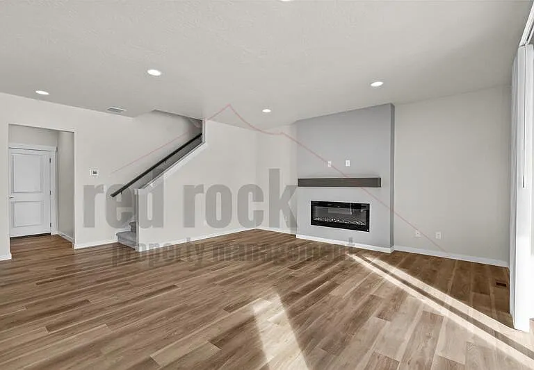 1228 N Tschirley Rd #1 — Photo 5