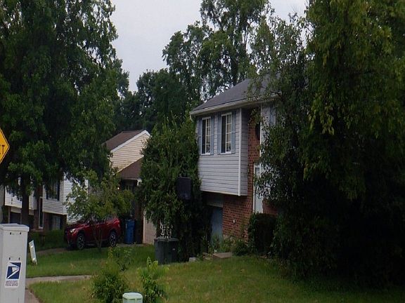 2nd image of 111 Hillwood Ct