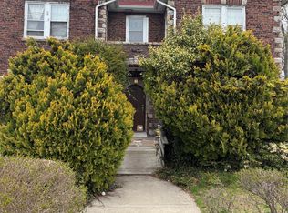 400 W Broadway, Cedarhurst, NY