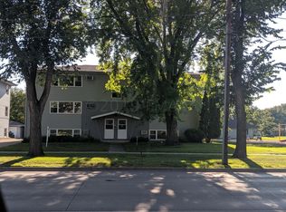 1221 10th St N APT 2, Fargo, ND 58102