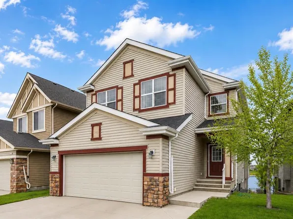 248 NW Copperpond Cir SE, Calgary, AB T2Z 0R3