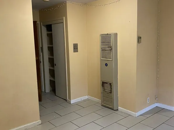 2533 Hillegass Ave APT 206, Berkeley, CA 94704