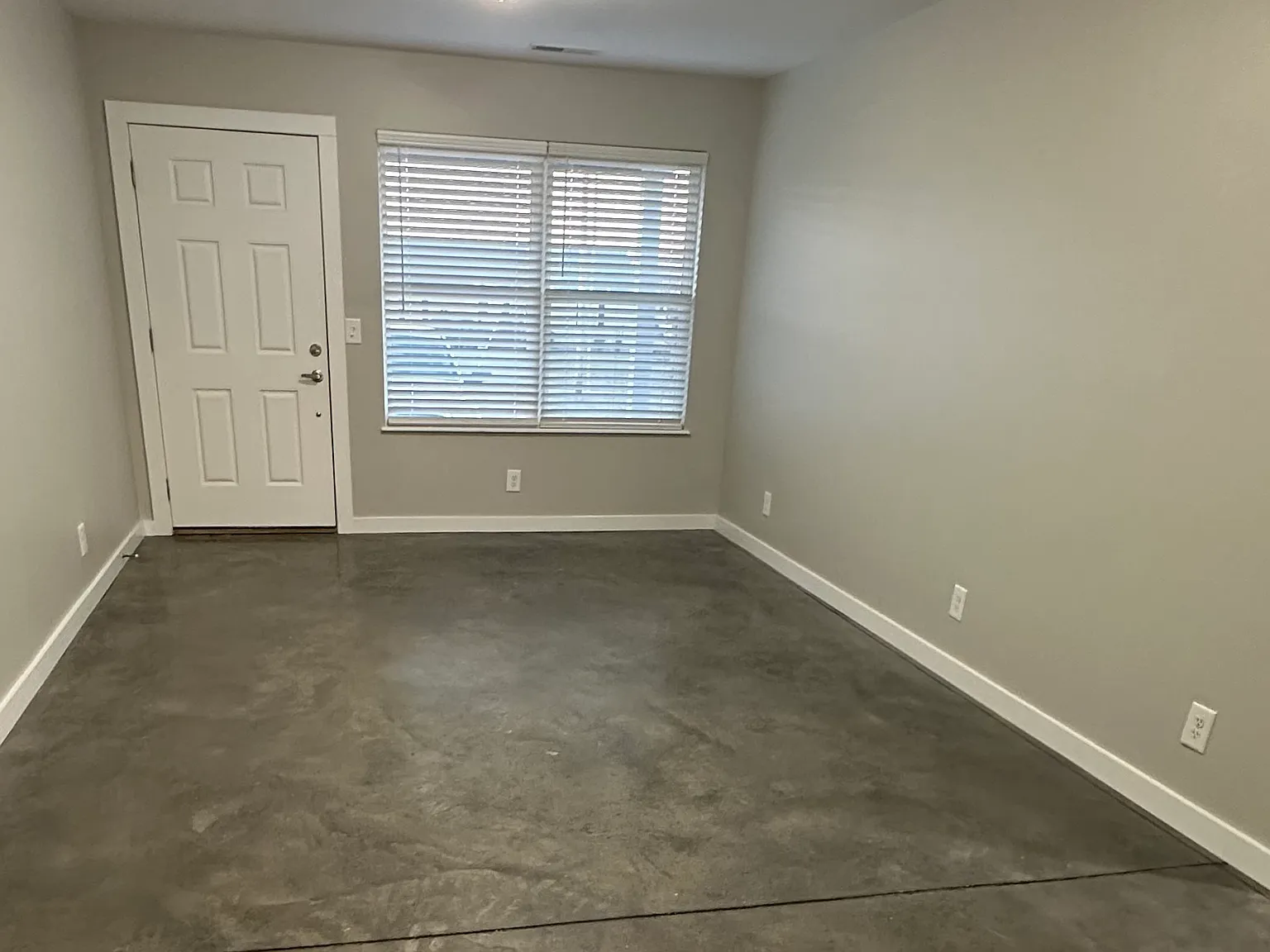2 bed, 825 sqft, $1,500 — Photo 4