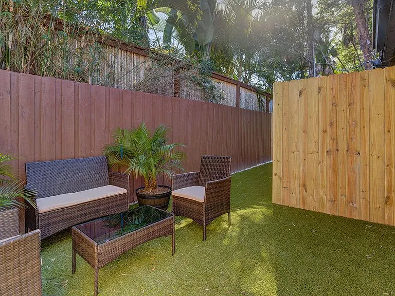2608 W Swann Ave — Photo 13