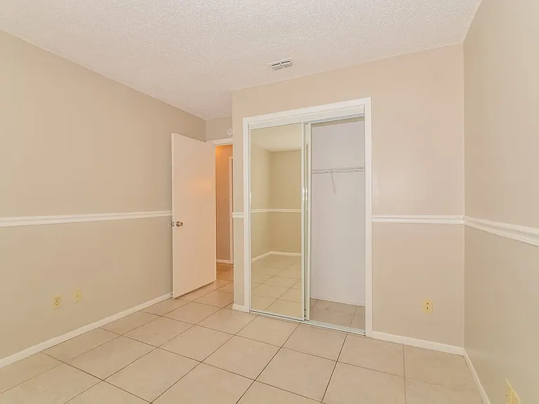 1448 La Paloma Cir — Photo 14