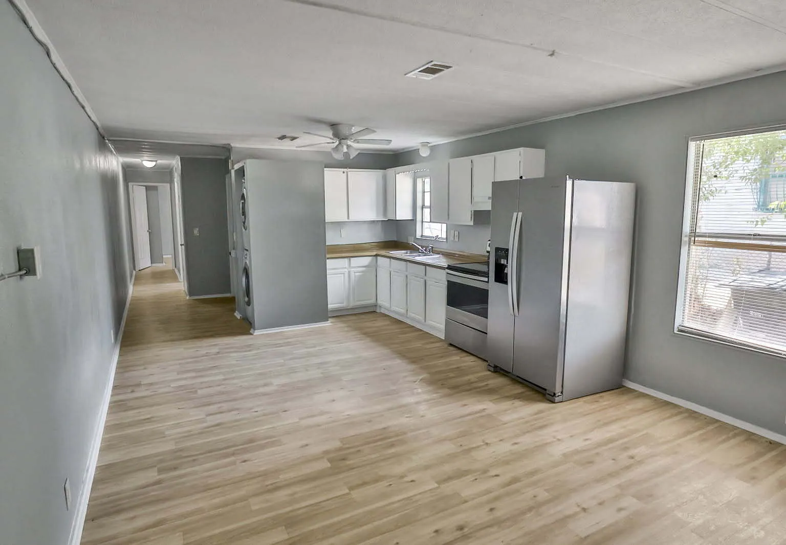 2 bed, 1.0 bath, 740 sqft, $785 — Photo 1