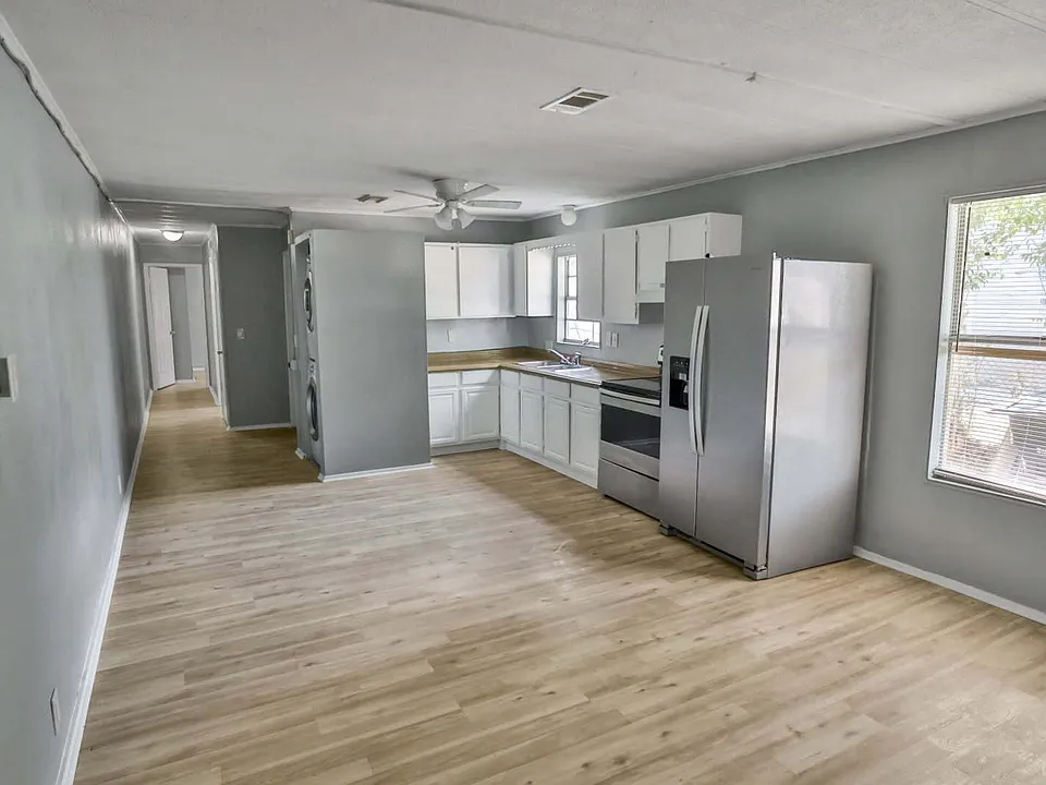 1418 Avant Ave #2