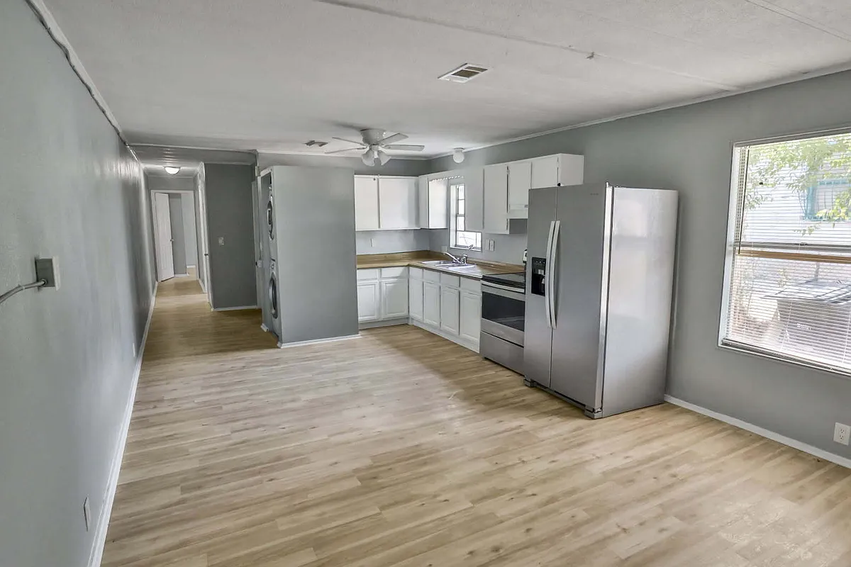 Building Photo - 1410 Avant Ave #2