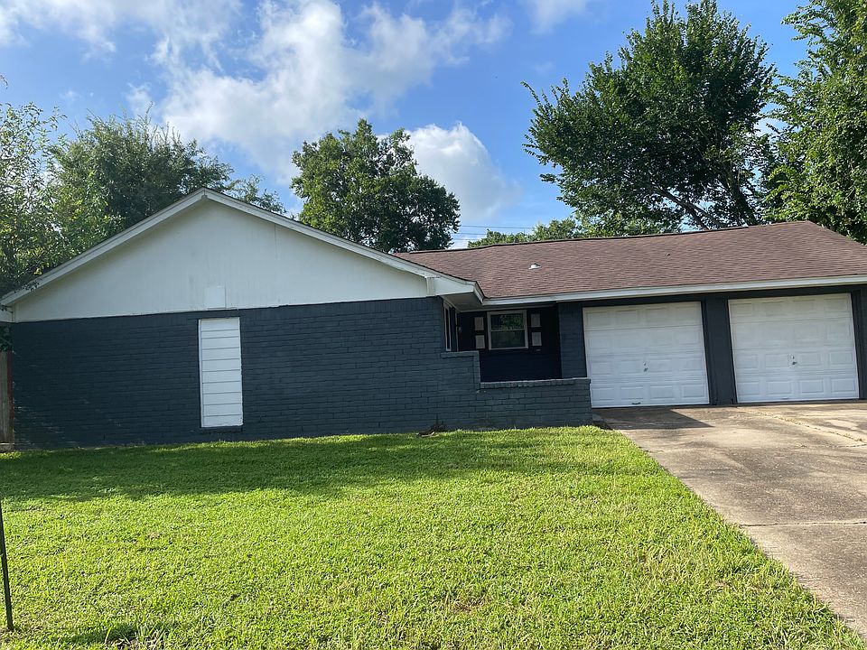 1st image of 12618 Barbizon Dr