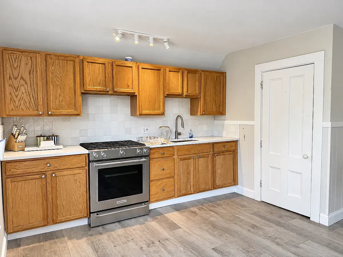 2 bed, 850 sqft, $2,550 — Photo 4