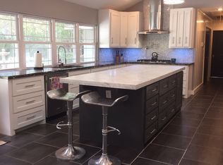 3 Shadow Ln, Houston, TX 77080