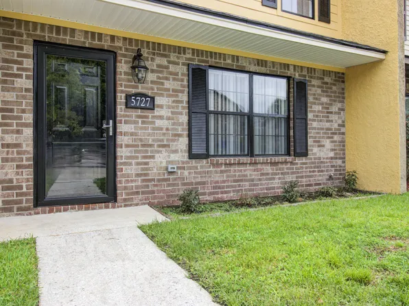 5727 Dewsbury Ln, North Charleston, SC 29418