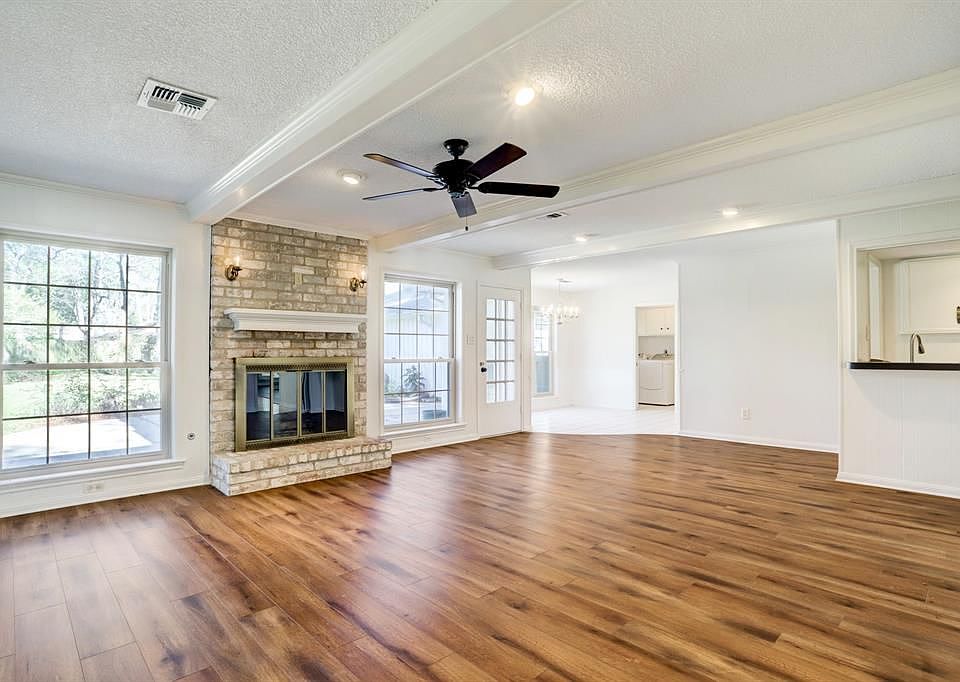 5406 Three Oaks Cir, Houston, TX 77069 | Zillow