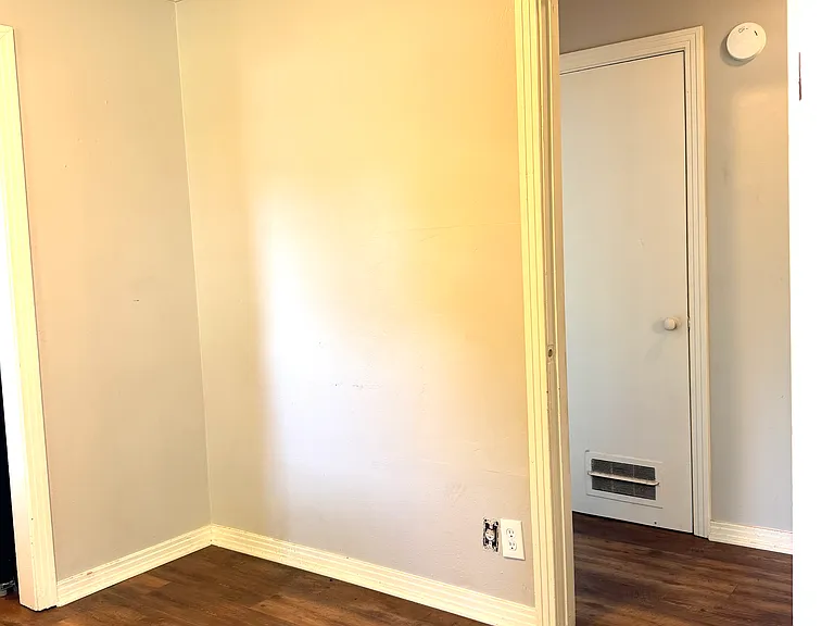 903 E Mary Ave — Photo 6