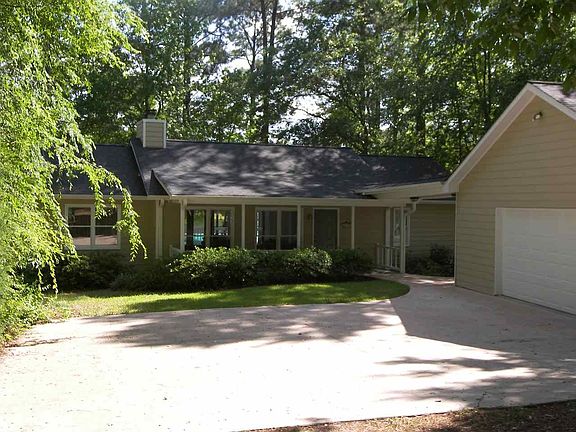 4th image of 139 S Rock Island Dr