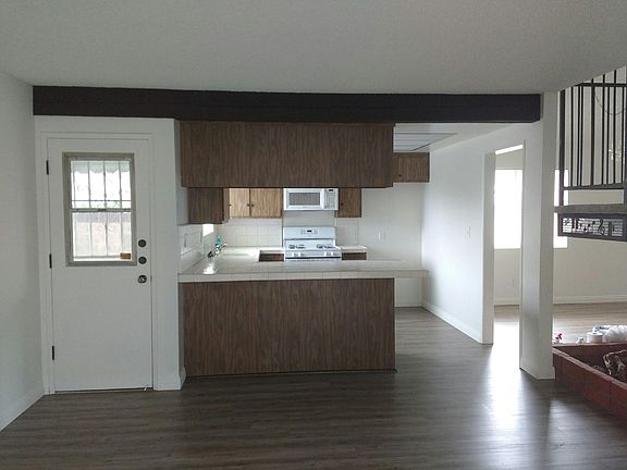 2nd image of 2061 W 182nd St
