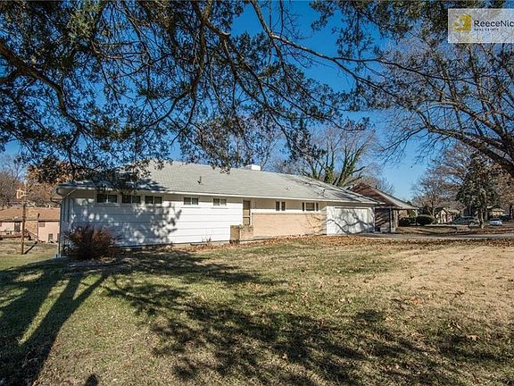 2nd image of 7132 Greeley Ave