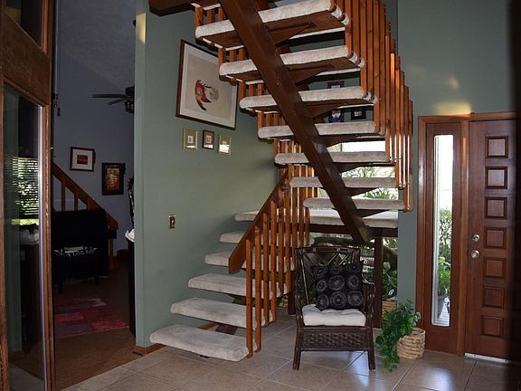 5th image of 6415 S Magnolia Ave