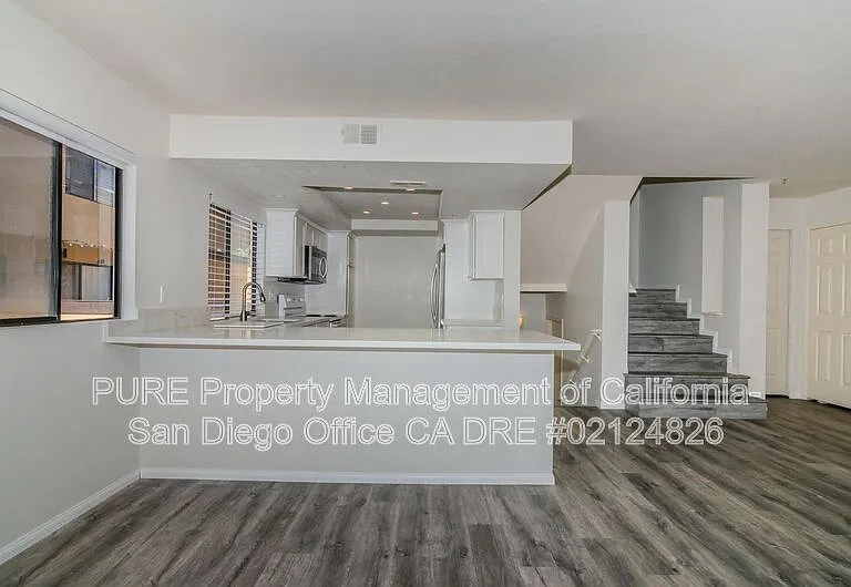 1680 N Coast Highway 101 #44 — Photo 8