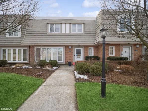 1448 Chantilly Blvd, Highland Park, IL 60035