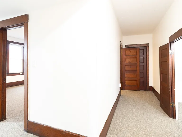 496 Dorsey Ave — Photo 24