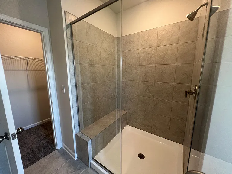 5420 Kinsbridge Dr — Photo 11