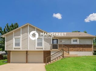 3009 SW 30th Ct, Blue Springs, MO 64015