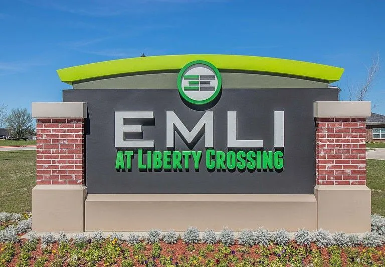 EMLI at Liberty Crossing Apartments — Photo 1