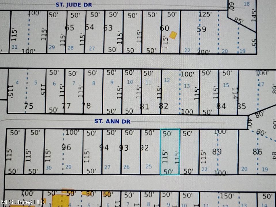 2nd image of L24 Saint Ann Dr #24