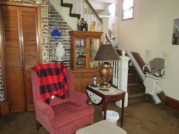 2nd image of 79 Greenwood Ave