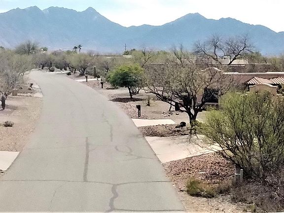 4th image of 828 E Sawmill Canyon Pl