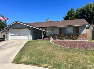 2115 9th St, Wasco, CA 93280