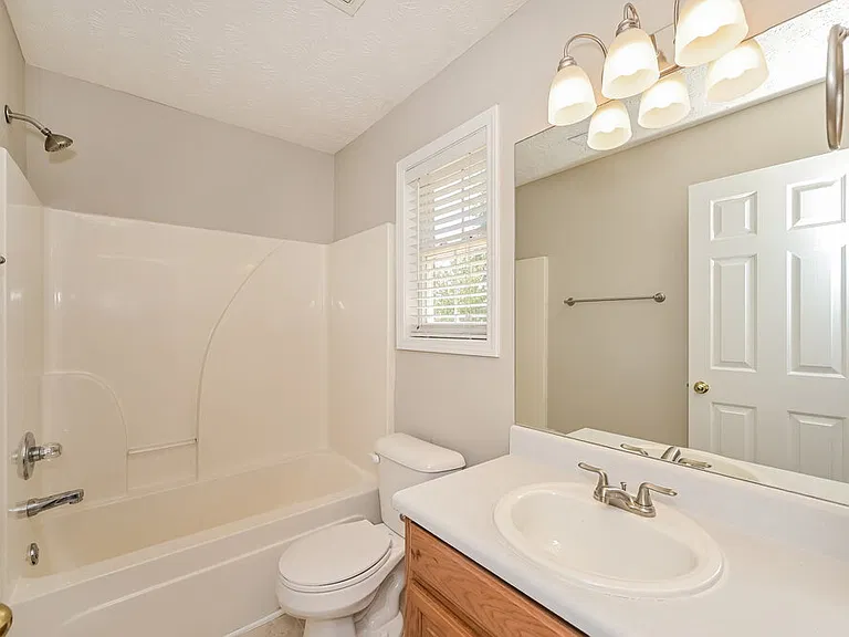 10007 Nevada Ave — Photo 11