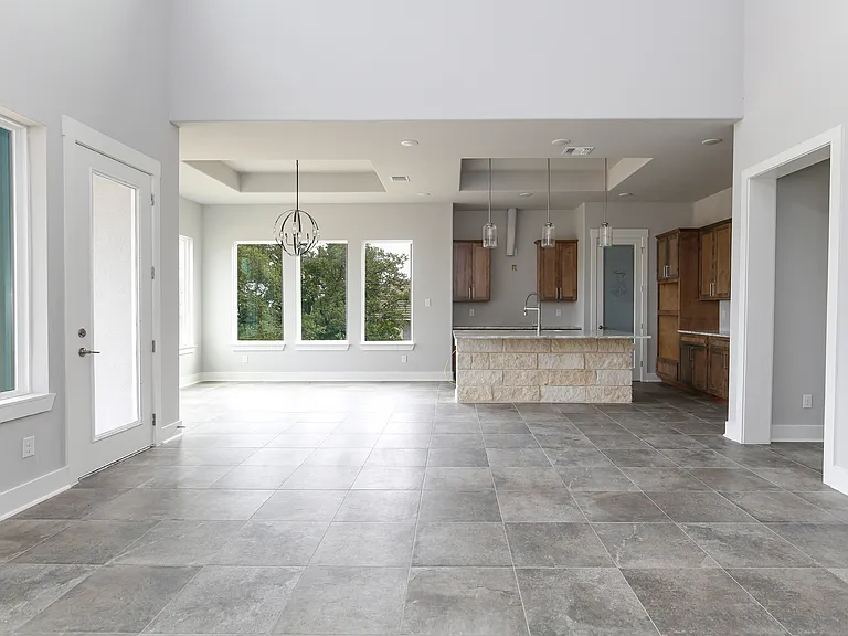 1314 Clayton Nolen Dr — Photo 15