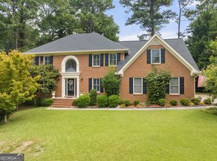 104 Stonington Ct SW, Lilburn, GA 30047
