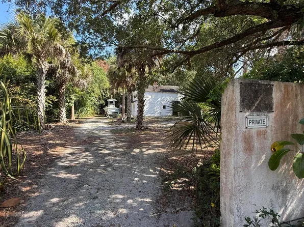 2383 SE Saint Lucie Boulevard, Stuart, FL 34996