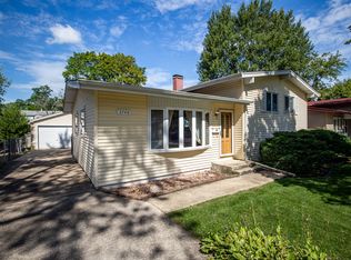 3746 Sangamon St, Steger, IL 60475