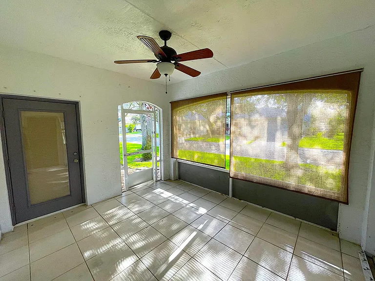 1864 Pelican Dr — Photo 16