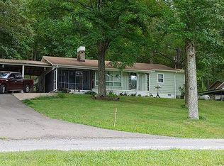 130 Snow Rd, Big Sandy, TN 38221