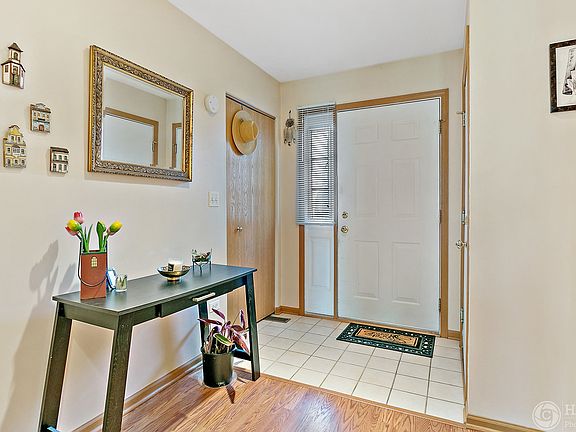 2nd image of 1424 Wesley Ct